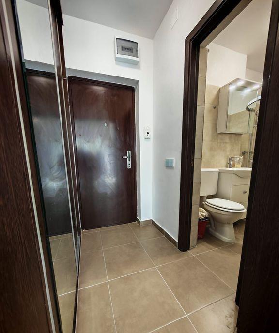 Metrou Aparatorii Patriei Garsoniera renovata mobilata Se