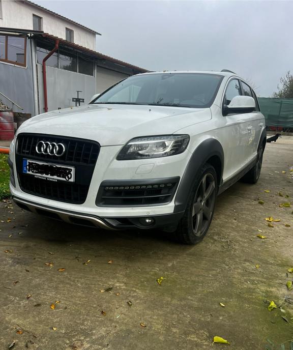 Audi Q7 4 2 TDI V8 340Cp 7 Locuri 19 900 eur