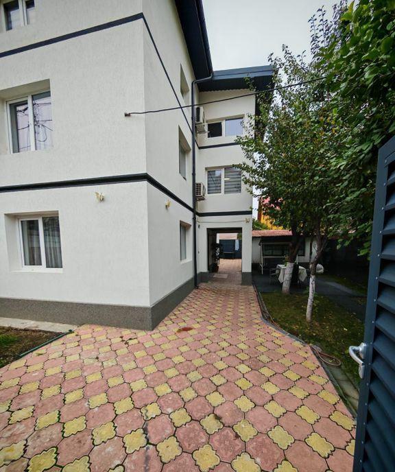 Casa 6 camere 165mp 160m curte liber Piata Sudului Obr