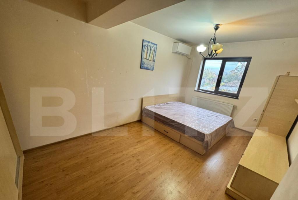 Apartament 3 camere decomandat 90mp etajul 1 zona Facultati