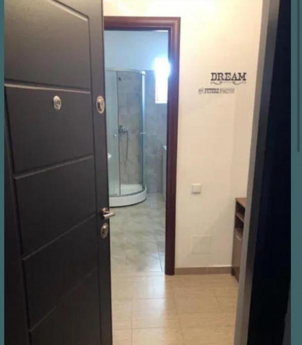 Vitan mall etaj 2 langa mall