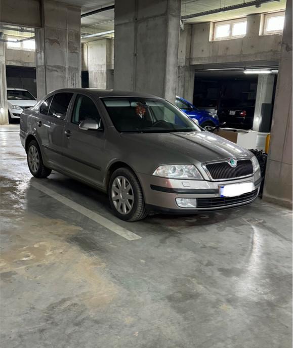 Skoda octavia 2 1 9 TDI 5 800 eur
