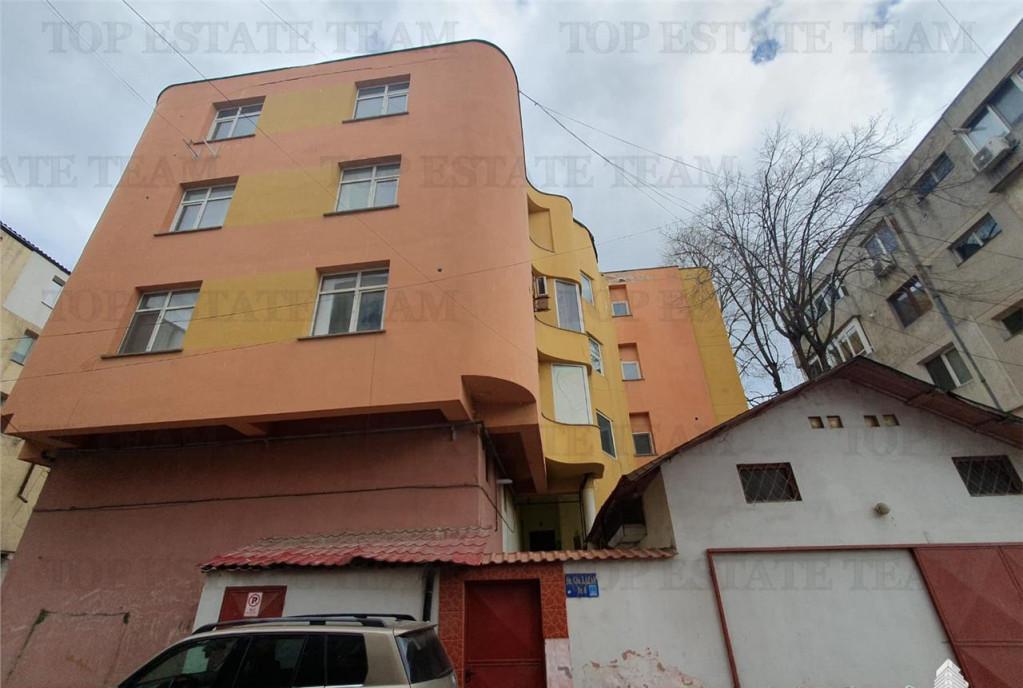 Locuinta cu teren generos garaj si terasa in Agigea