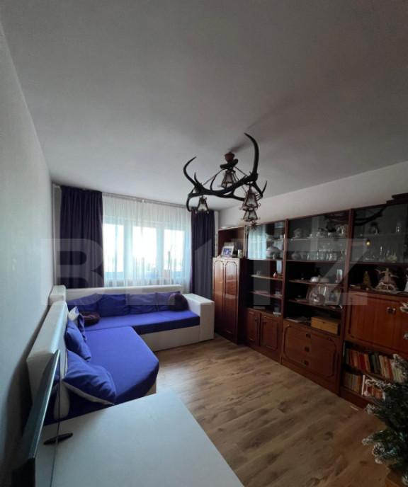 Apartament spatios luminos 3 camere Suprafata totala 8