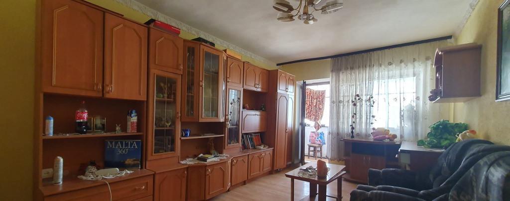 Apartament cu 3 camere in zona Grigore Haidau