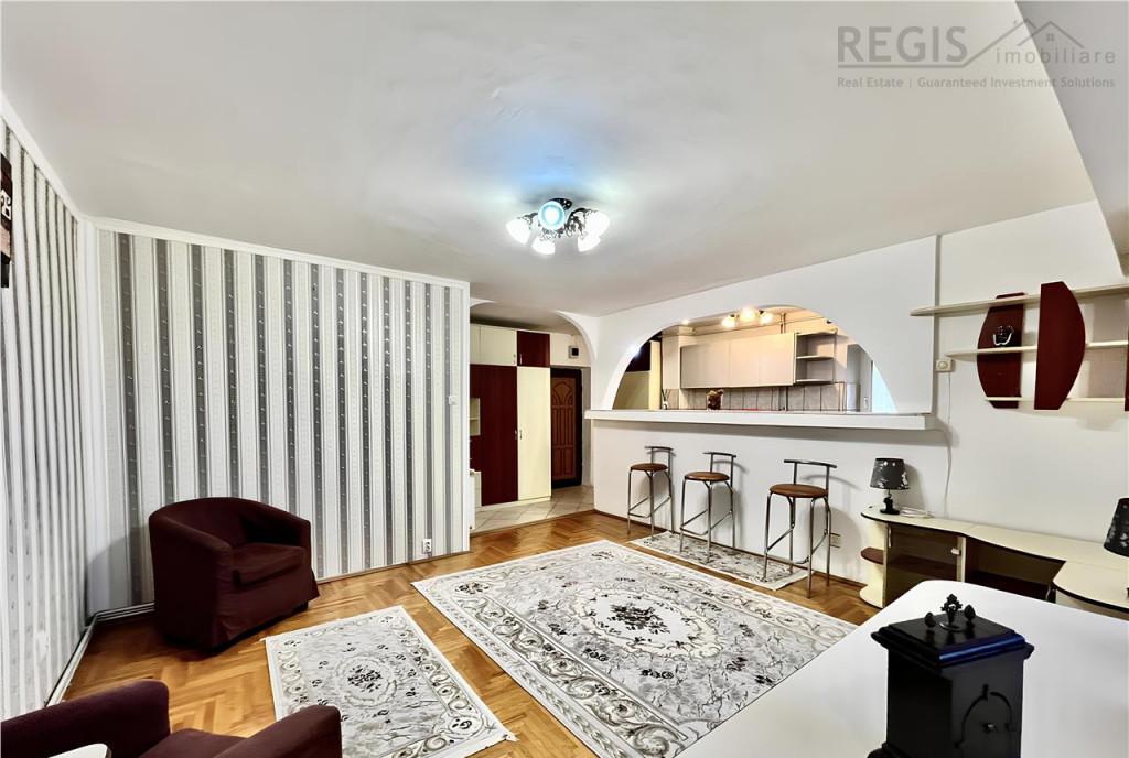 Garsoniera la Etaj Intermediar in Bartolomeu str De Mijloc