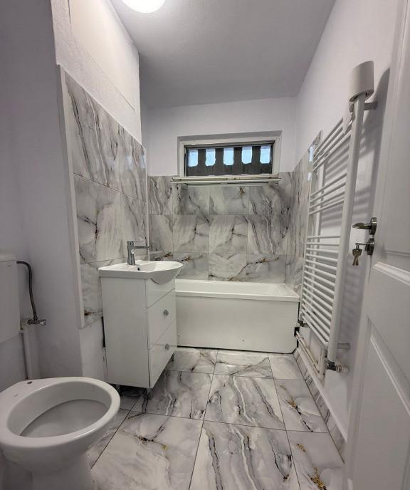 Apartament 2 camere Nord Aleea Brumarelelor etaj 4 4