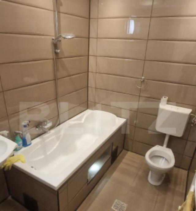 Apartament 2 camere decomandat 53 50 mp cladire istorica