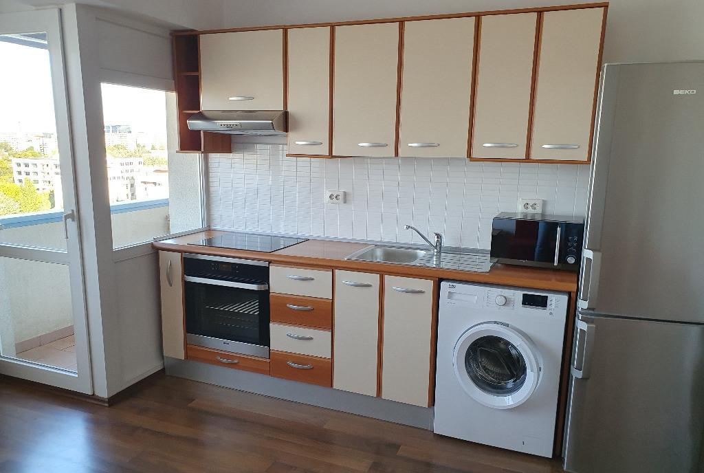 Proprietar Inchiriez Garsoniera zona Lujerului Complex Quadra 2