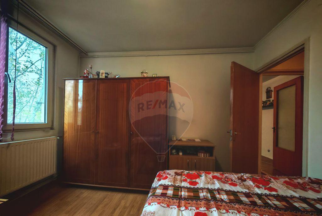 Apartament cu 2 camere zona P ta Resita