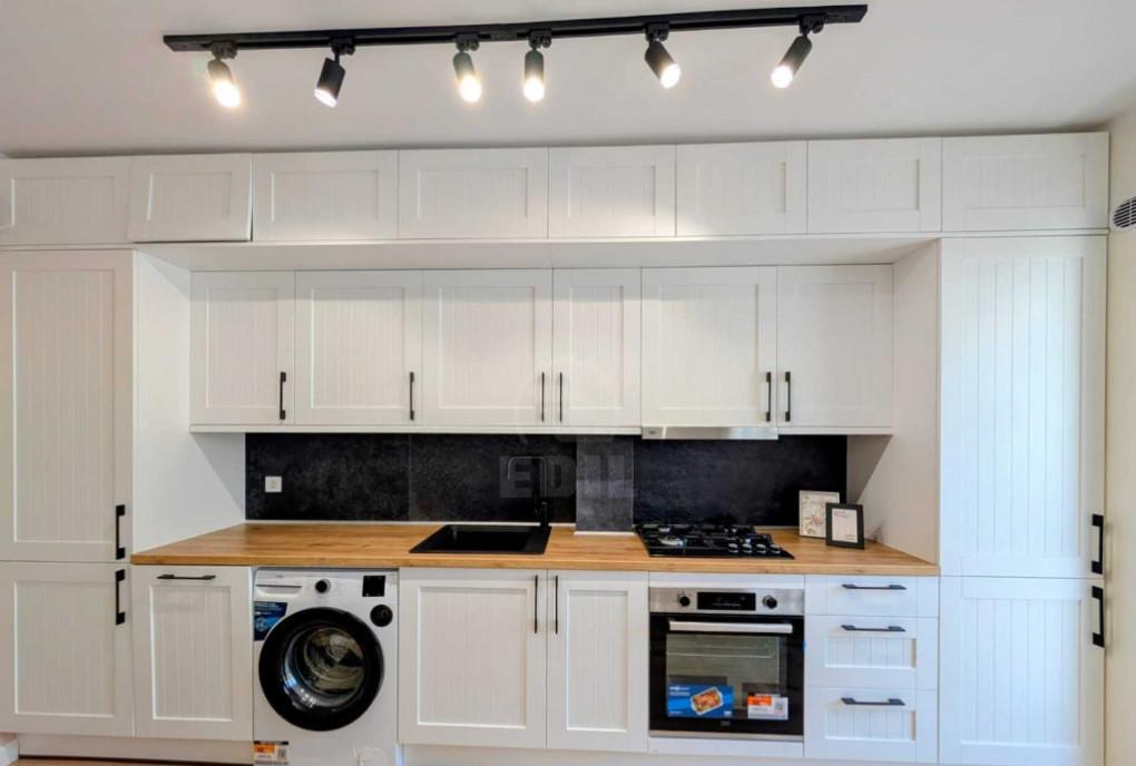 Apartament modern cu 3 camere - zona Eroilor Floresti Bloc nou