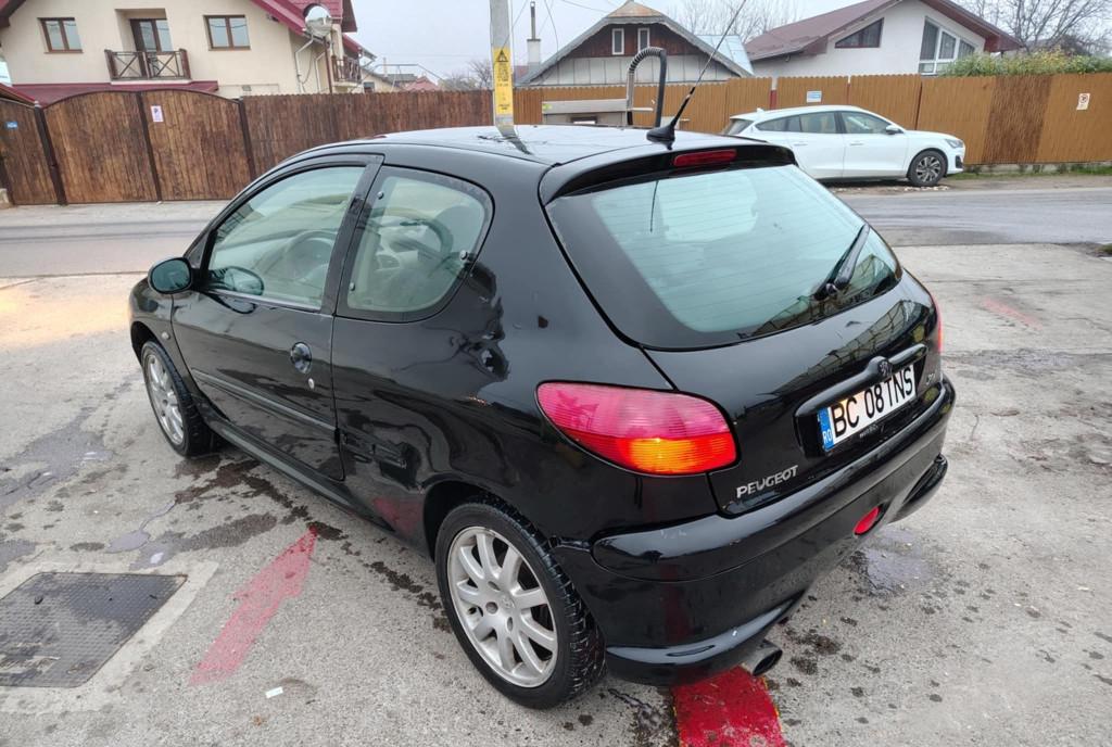 Peugeot 206 GTI 2 0benzina 136cp 8 000 lei