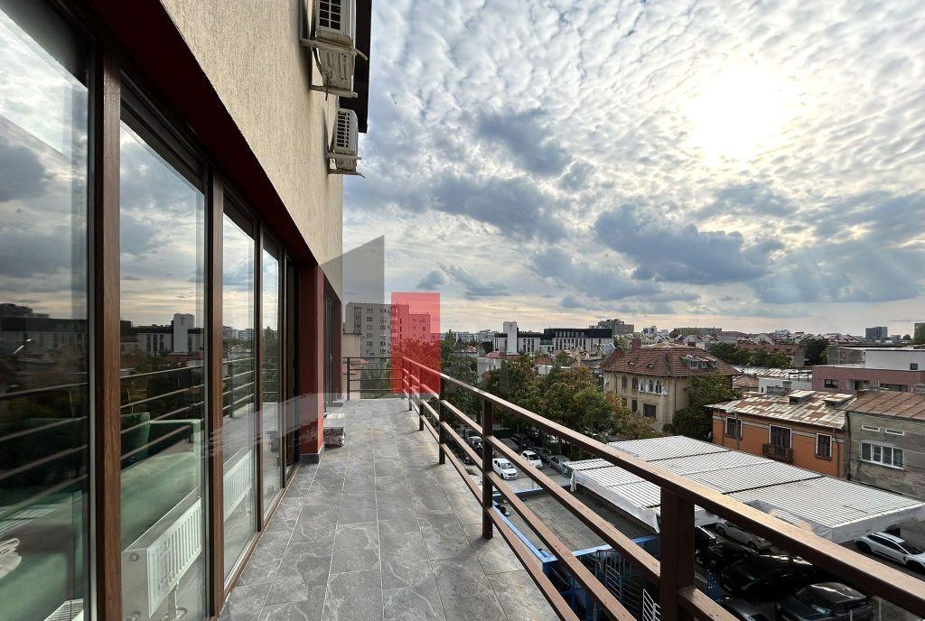 Apartament 3 camere tip Duplex zona Calea Calarasilor/M