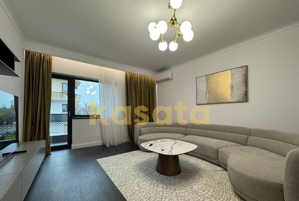 Apartament 3 camere de inchiriat in Primaverii renova