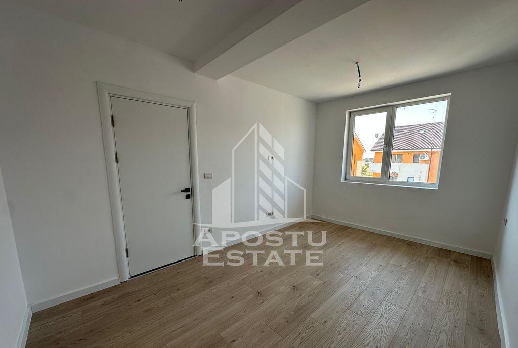 Penthouse cu scara interioara 3 camere si 2 bai disponi