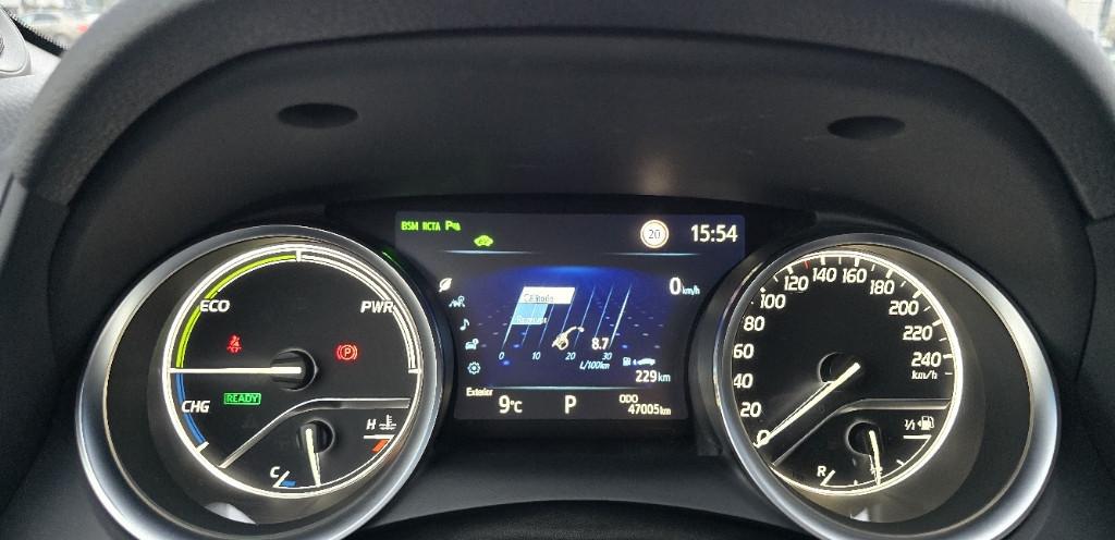 Toyota Camry 2020 - Exclusive - 47 000 km - full 29 000 eur