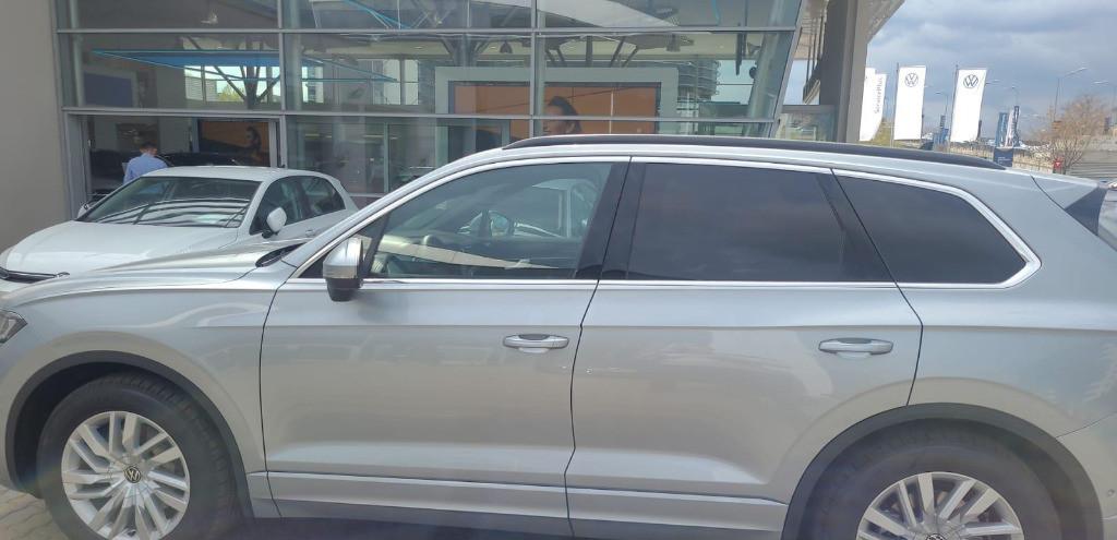 Volkswagen Touareg V6 TDI 4MOTION Elegance - 286CP / 590km 64 500 eur