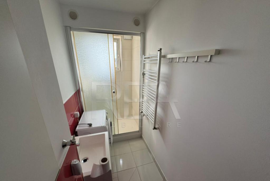 Garsoniera Bloc Reabilitat Zona Gorjului