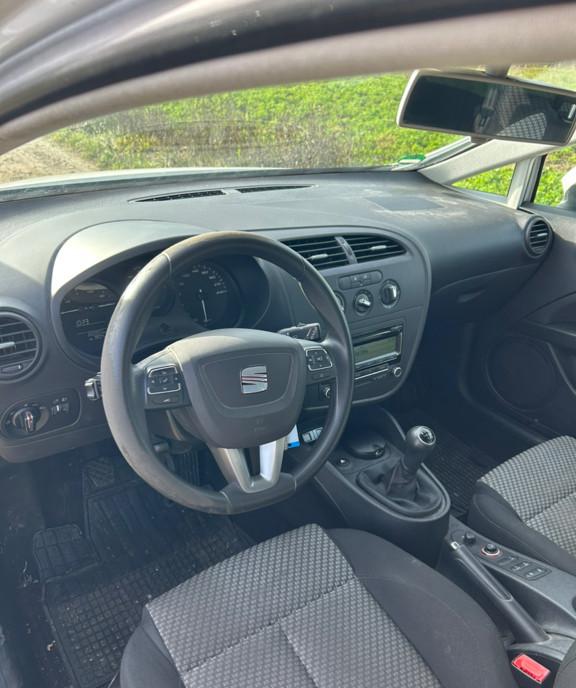 Seat Leon 1 2Tsi 2010 facelift Usor avariat 2 100 eur