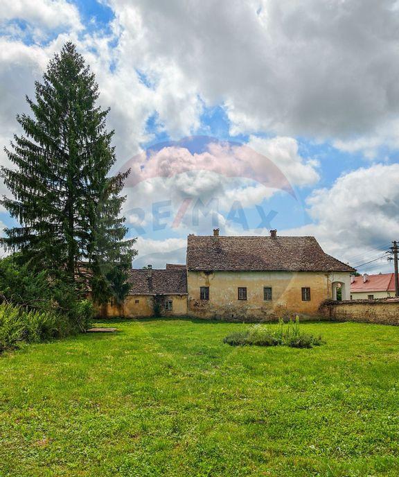 Fosta scoala saseasca semnata de Fritz Balthes -