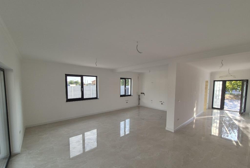 Vila eleganta finisata complet Via Carmina Arad -