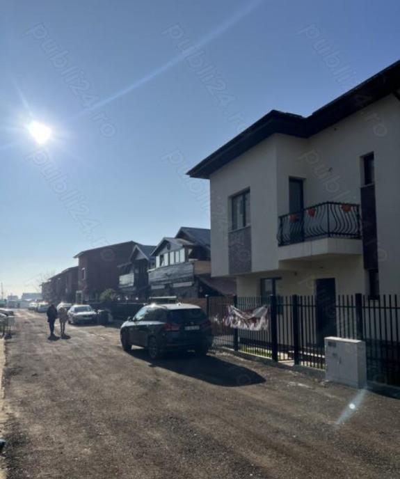 Casa Bragadiru 5 camere curte proprie centrala proprie