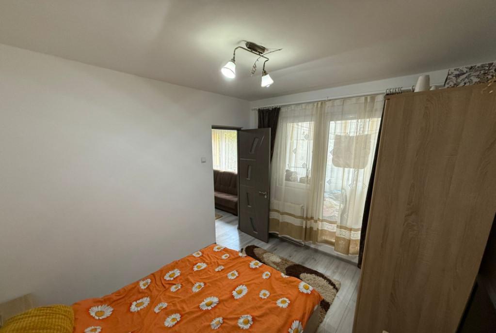 Apartament 2 camere 42 mp zona Hotvon