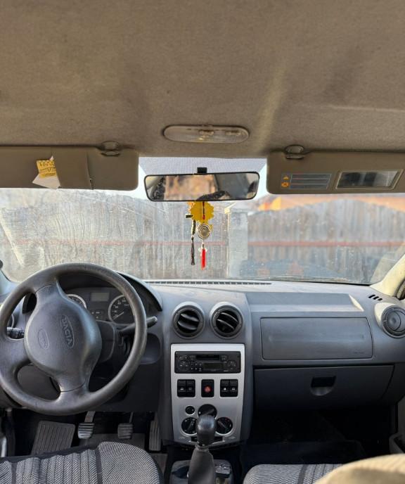 Dezmembrez Autoturism Dacia Logan Laureate 1 5 DCI 2006 200 lei