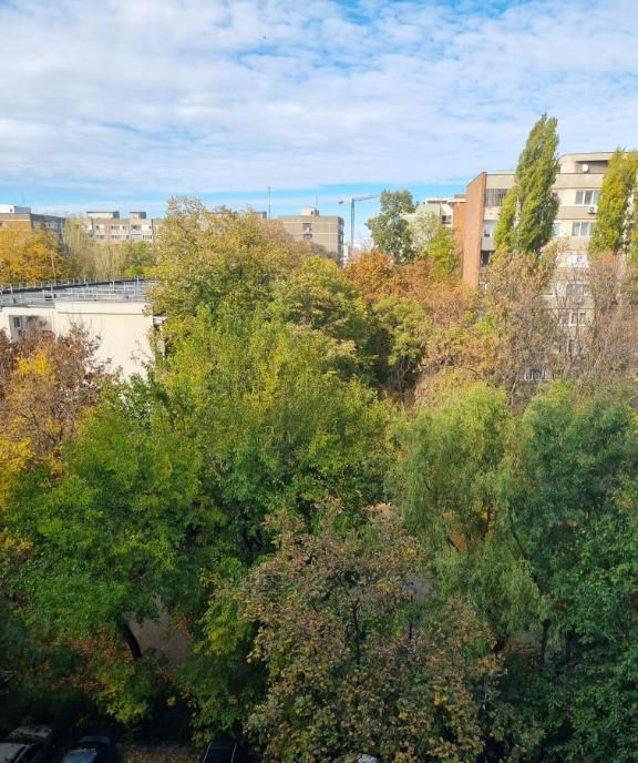 Apartament 3 camere Favorit metrou