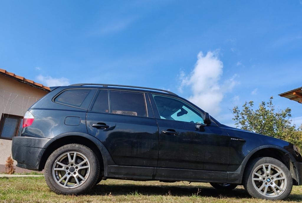 BMW X3 4x4 2 0d 2005 3 500 eur