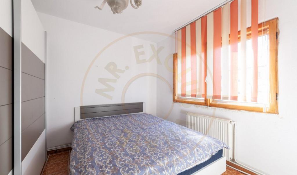 Apartament de 3 camere Campulung zona Visoi