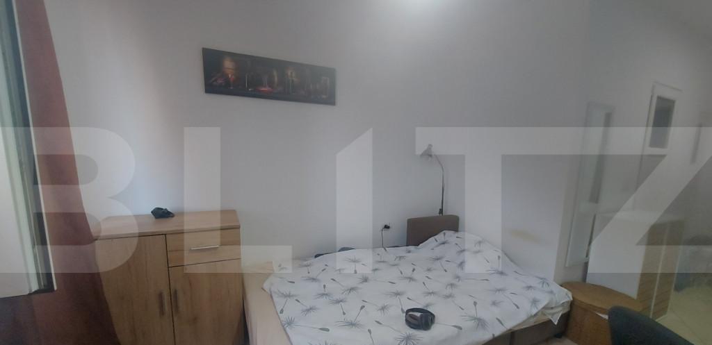 Garsoniera de vanzare cu o camera etaj 3 zona Lipovei