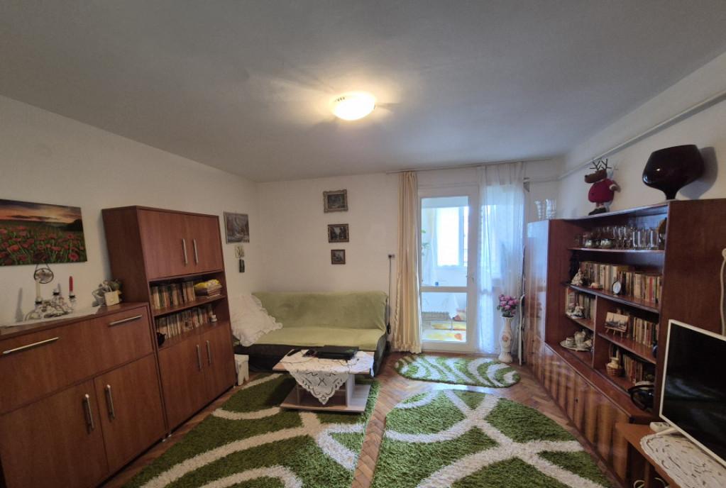 Garsoniera et 2 str Slt M C Oancea zona Grivitei