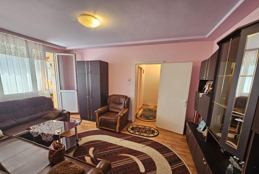 Garsoniera et 2 str Slt M C Oancea zona Grivitei