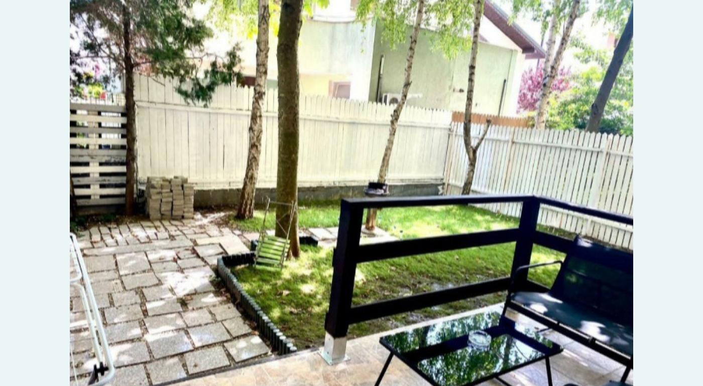 Apartament de vanzare cu graa si parcare la mare