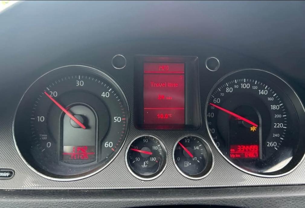 Volswagen Passat b6 2 000 eur