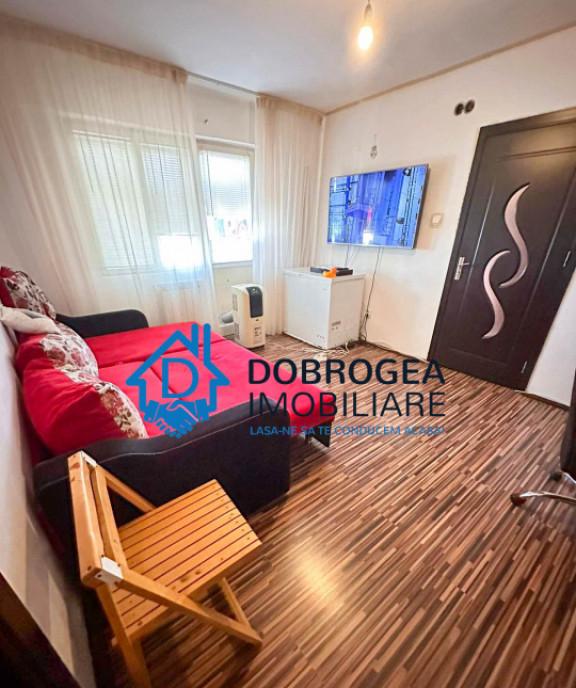 C5 2 camere decomandat centrala gaz etaj 2