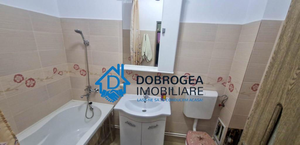 Strada babadag 2 camere decomandat 52 mp etaj 2 totul N