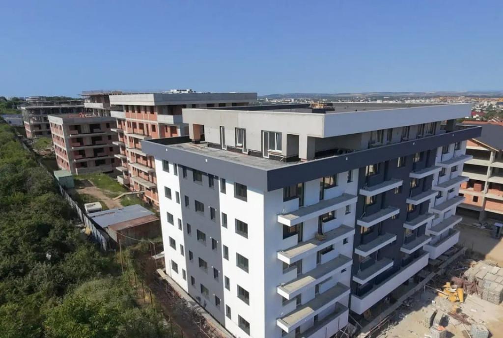 Apartament 3 camere decomandat Canta Brates etaj 3