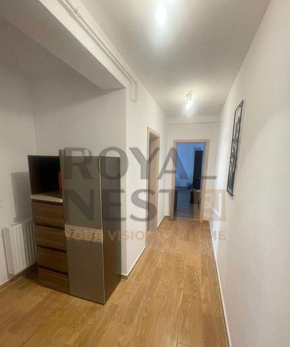 De inchiriat apartament cu 2 camere in Tractorul