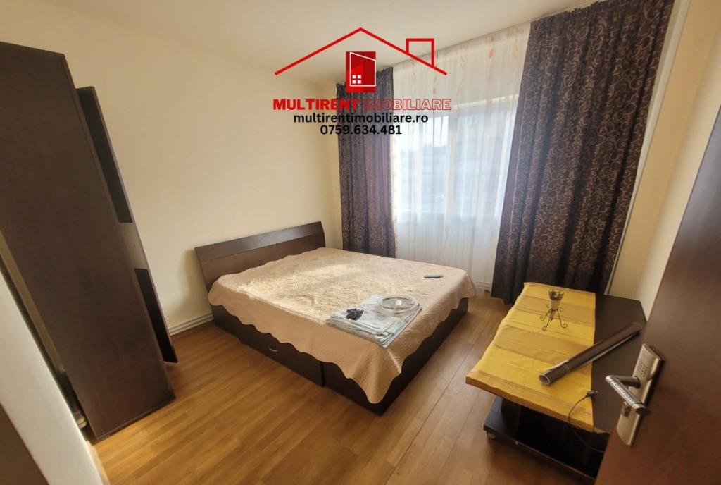 De inchiriat Apartament 3 camere str Victoriei pentru firme