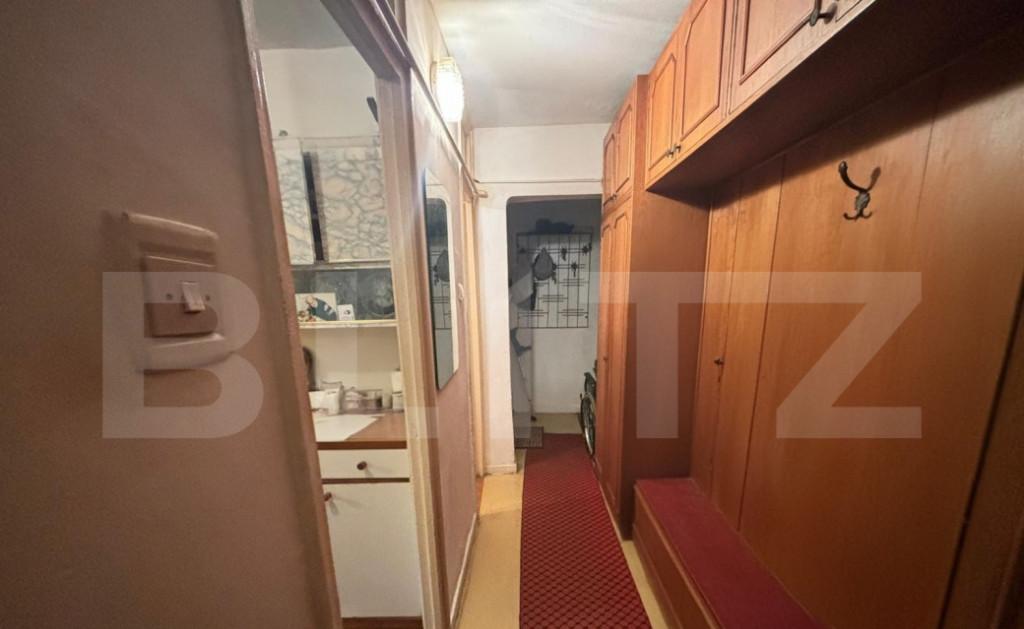 Apartament de vanzare 69 mp zona Micro 16 etaj 2/4