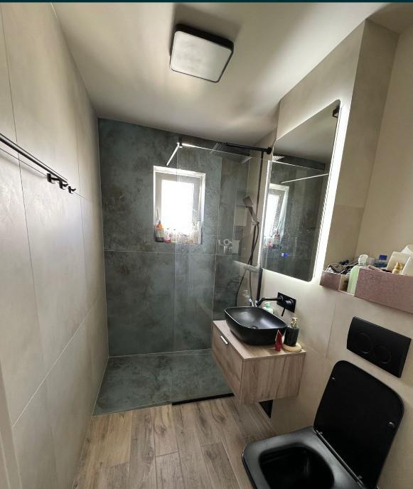 Apartament 2 camere 47 mp lux recent renovat - Aleea Micus