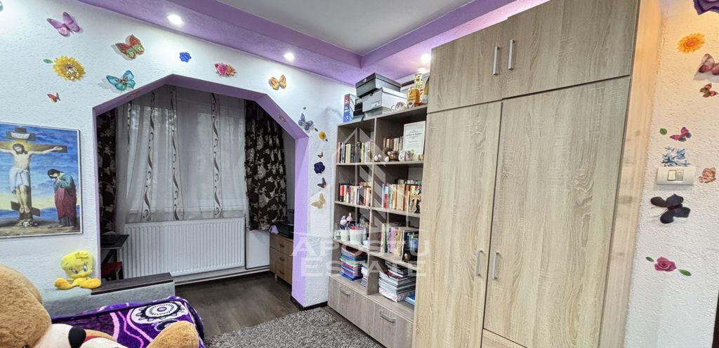 Apartament cu 3 camere centrala proprie zona Girocului