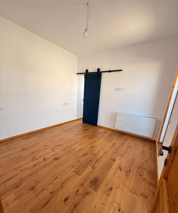 Apartament 2 camere cu terasa 29mp si parcare subterana zona Catanelor
