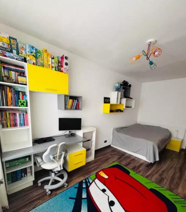 Apartament de 2 camere 300 M Lacul Noua