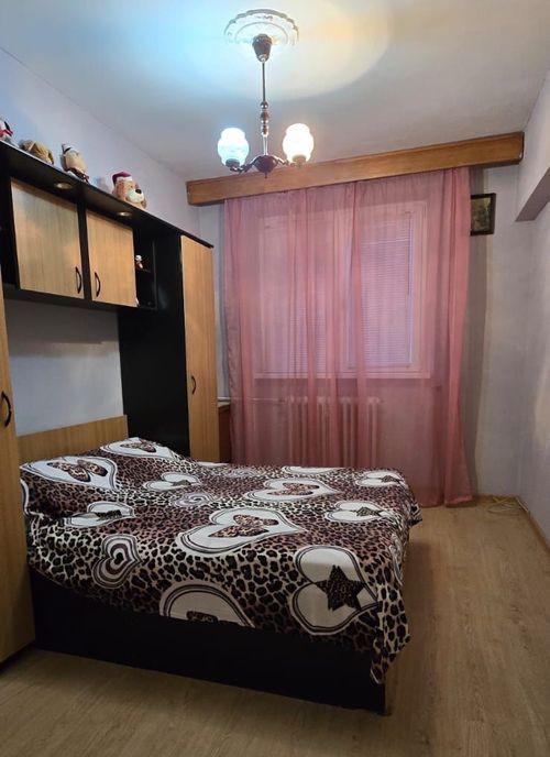 Apartament 3 camere decomandat Bulevardul Alexandru Obregia