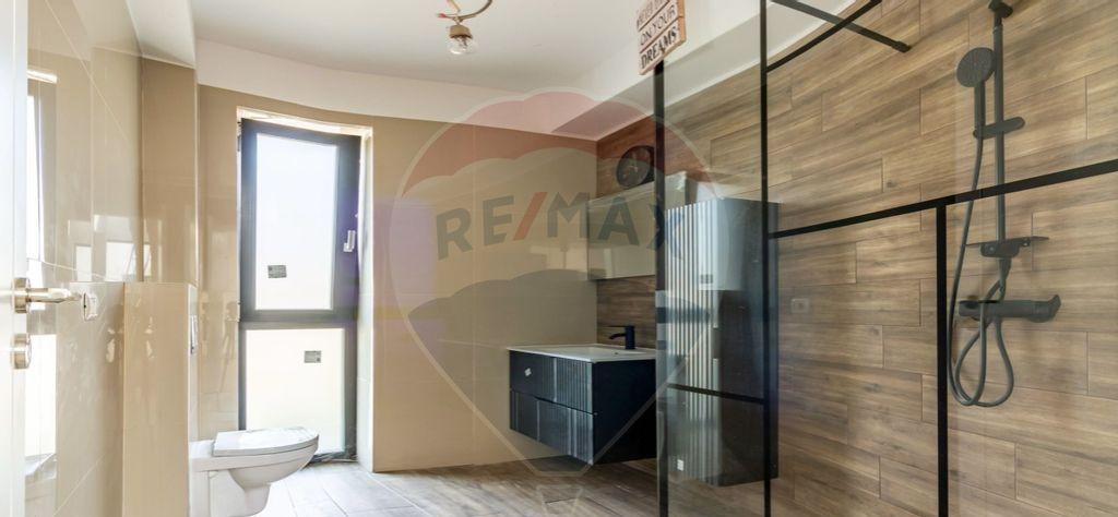 Casa / Vila de vanzare cu 5 camere adiacent Martha Bib