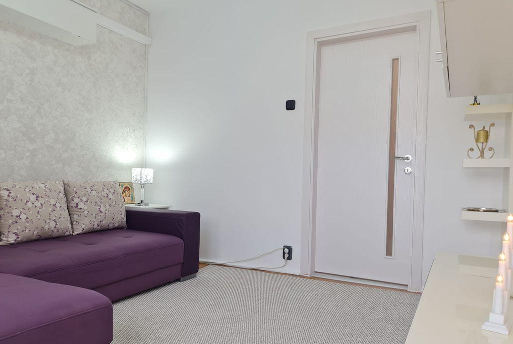 2 camere decomandat Metrou Nicolae Grigorescu