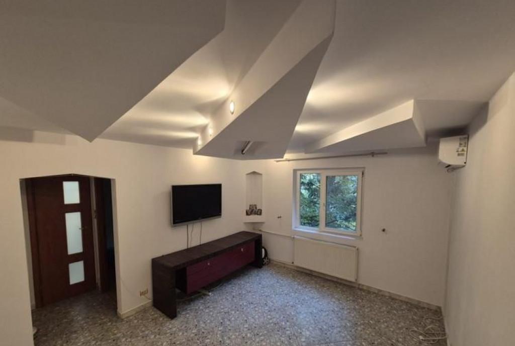 Apartament 3 camere Bd Brancoveanu